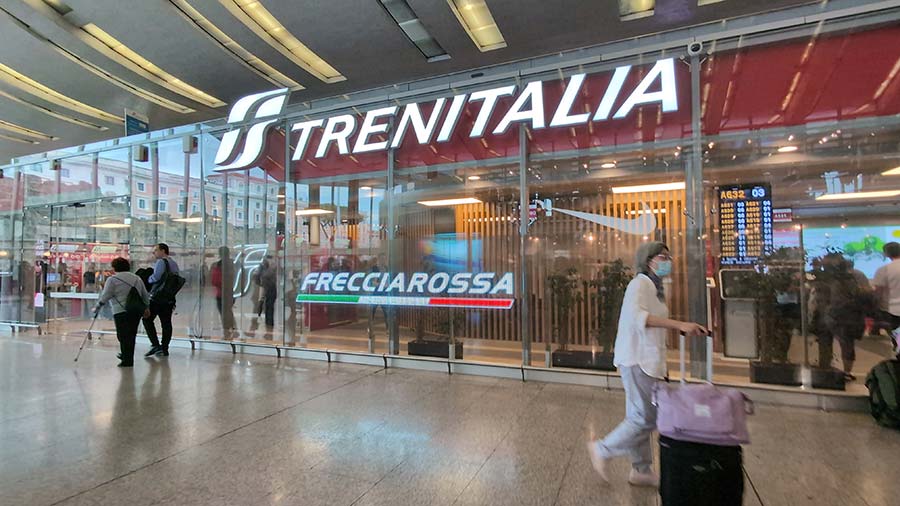 Freccia Rossa Treniitalia Business Class Review: The Opulent Way to Travel