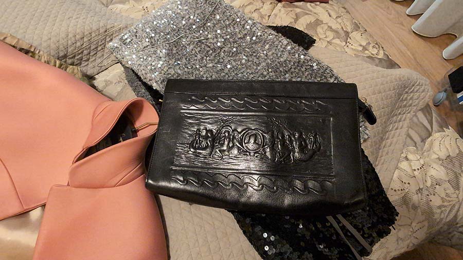 fendi-vintage-leather-bag-black