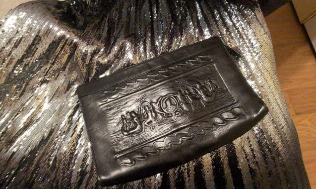 Nonna’s Vintage Bag Secrets: Style Tips for Timeless Italian Elegance