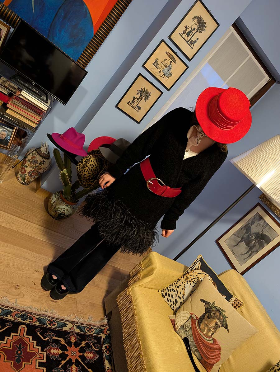 vintage-style-clothing-red-accessories