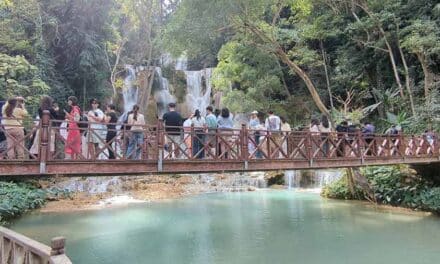 Flight Safety Clothing Tips -Do’s And Don’ts Of Airplane Attire