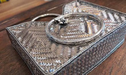 Silver Bags – Handcrafted Glamour for the Opulent Lifestyle