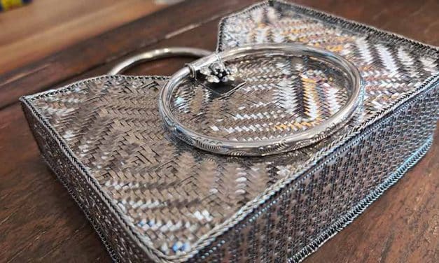 Silver Bags – Handcrafted Glamour for the Opulent Lifestyle
