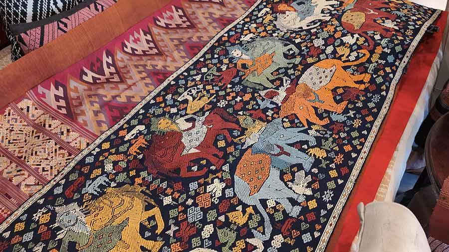 Mae Onn Lao Textiles – The Jewel of Luang Prabang