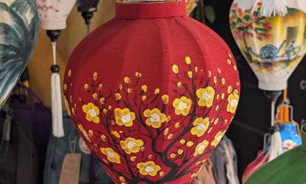 Wine Red, Blood Ox Red – The Power of a Color in a World at War