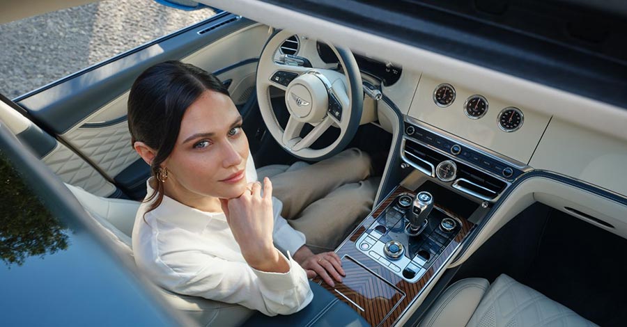 Luxury Doesn’t Chase – It Makes You Wait