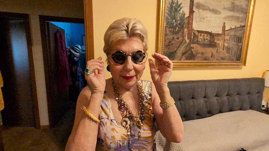 79-Year-Old Style Icon: Nonna Donata’s Eccentric Eyewear – Made in Italy!