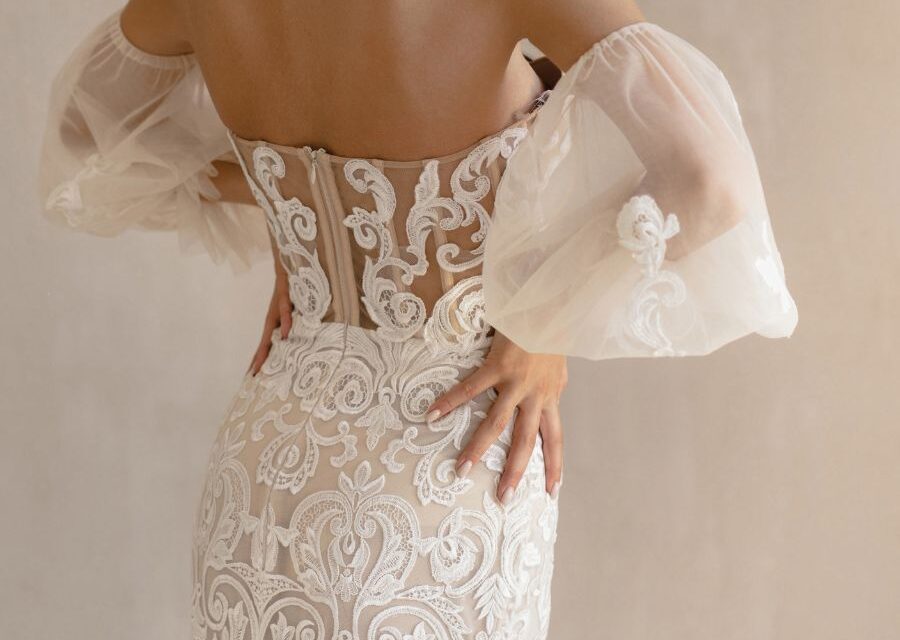 Whispers of Elegance – How Crochet, Lace, and Tulle Are Redefining Soft Power Dressing