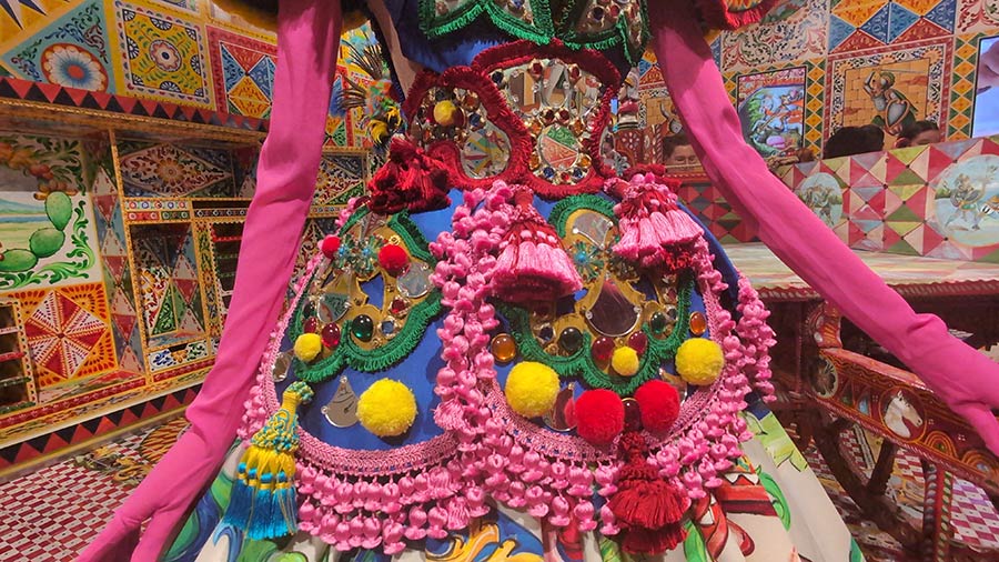 Dolce-&-Gabbana-Turn-Cannoli-&-Moka-Pots-Into-High-Fashion-&ndash;-Sicily-Never-Looked-So-Chic-bag-ceramic