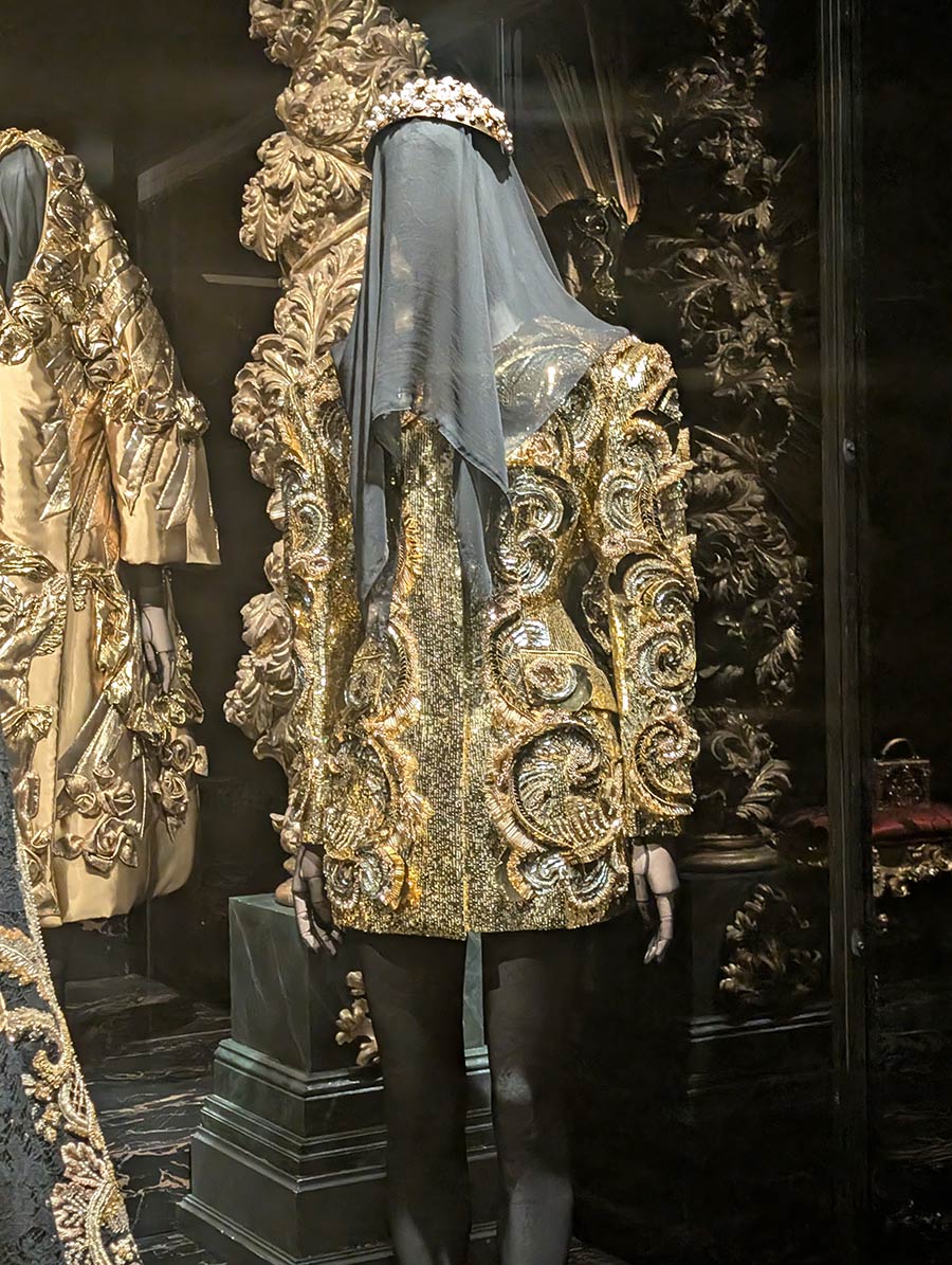 Dolce-&-Gabbana-beaded.jpg-robe