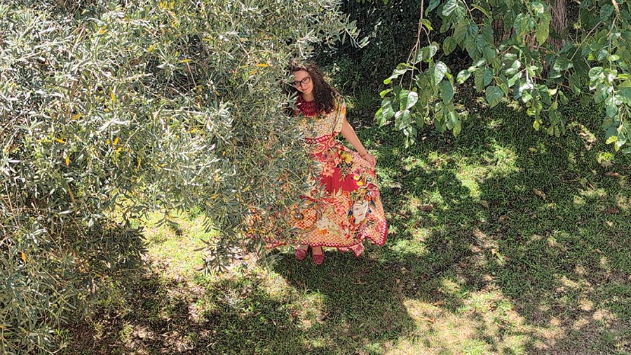 Kaftan Chic - Styling a Sicily-Inspired Linen Dress with Luxe Accessories