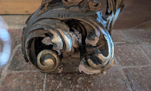 How to Spot Antique Gold Wooden Mirror Frames Made in Italy