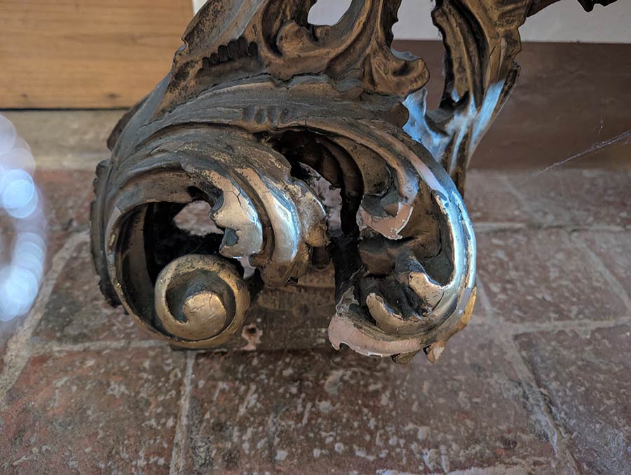 How to Spot Antique Gold Wooden Mirror Frames Made in Italy