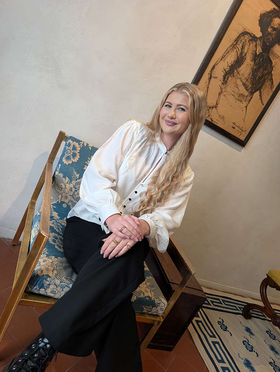 Bridgerton-Inspired Long Waves - Elegant Hair Tips 