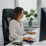 How to Be a Successful Digital Entrepreneur and Build Your Dream Life