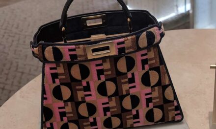 What Actually Sells on Vestiaire Collective? My Experience as an Expert Seller