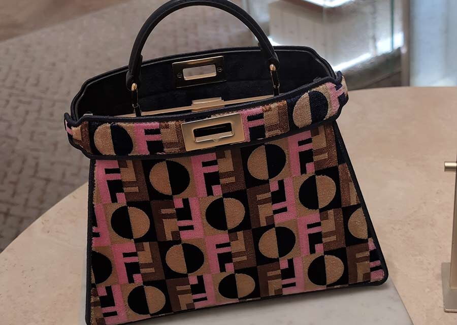 What Actually Sells on Vestiaire Collective? My Experience as an Expert Seller