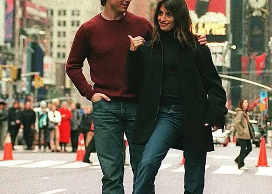 Why Burgundy Sweatshirts Are the Ultimate Everyday Layer (For Men & Women)