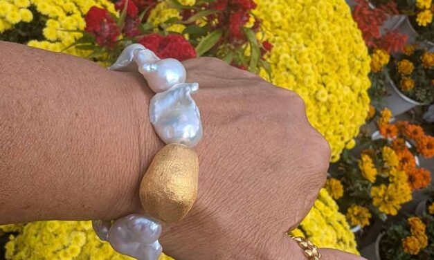Baroque Pearl Bracelet – Gracie Opulanza Collection: A Wellness Journey in Style